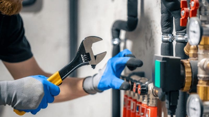 HOA Common Area Maintenance: Keeping Your Residents Safe 1 hoa common area maintenance