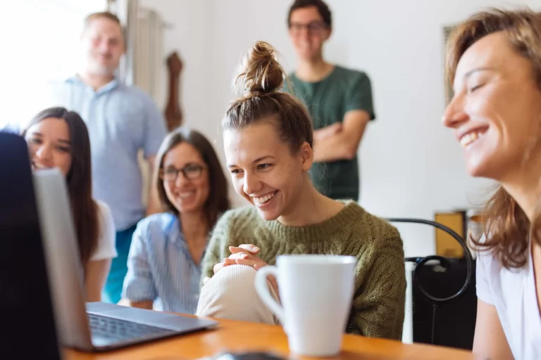 convince your hoa board - a group of 6 people looking at a laptop
